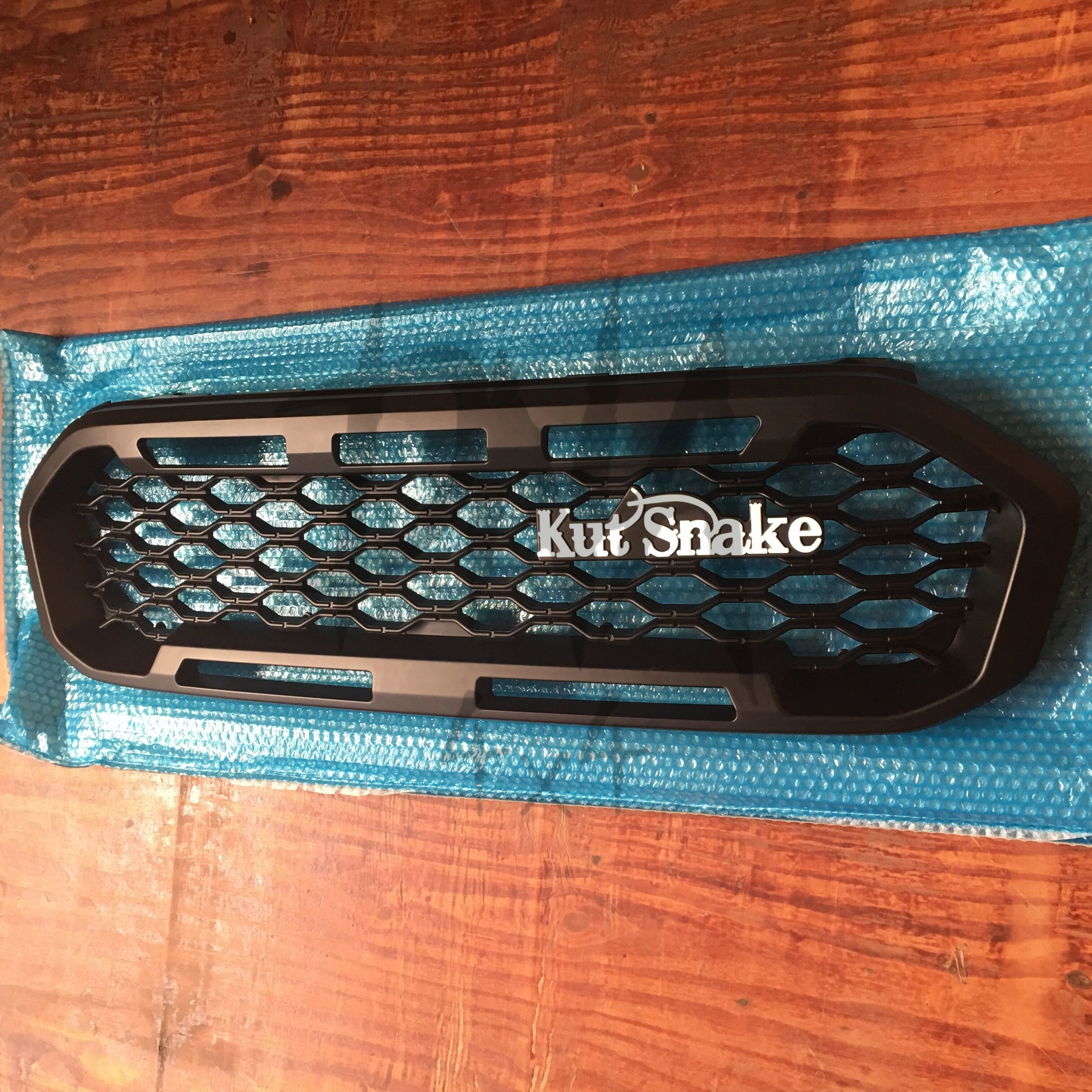 Kut Snake Raptor-Style Grille Ford Ranger PX3 2019-on - Image 6