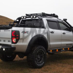 Toyota Hilux 2010+ Combat Roll Bar With LED Lights