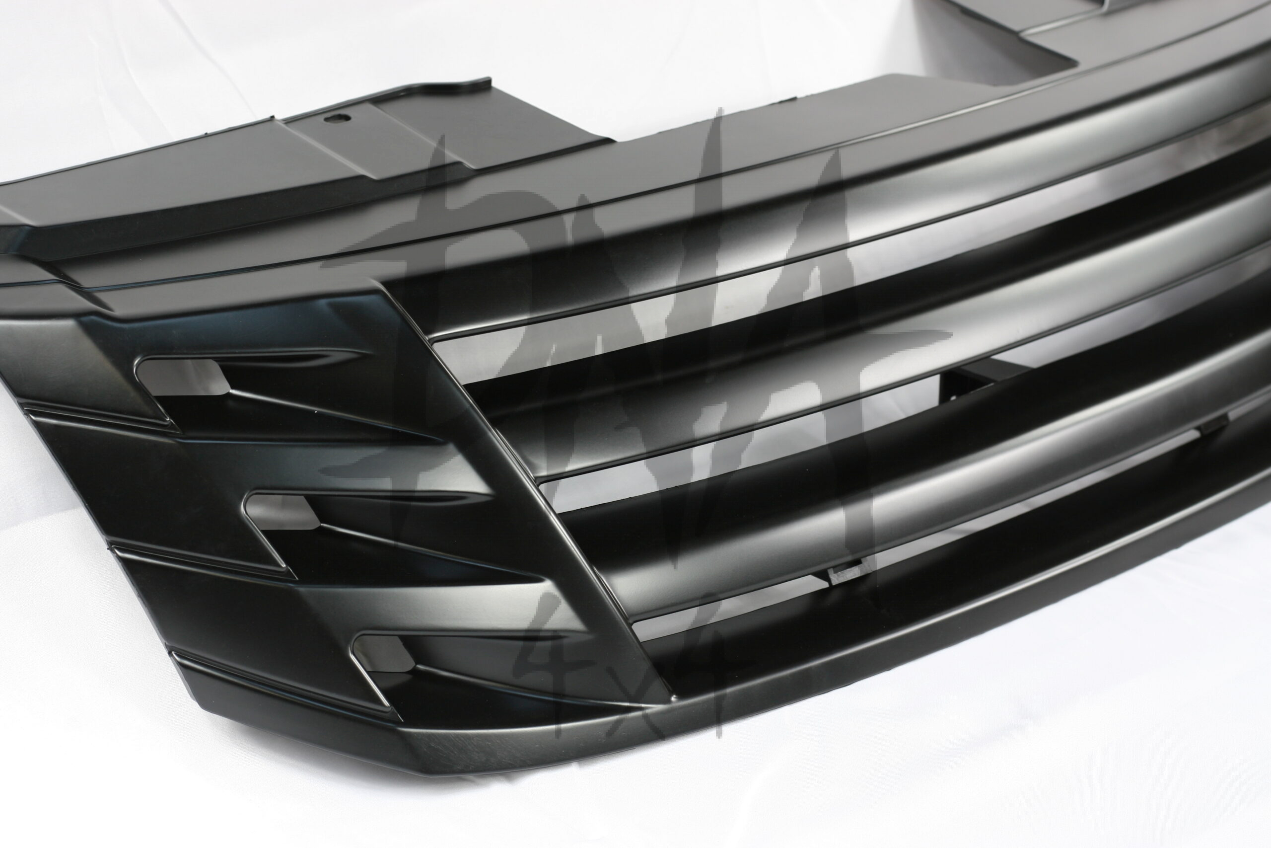Isuzu D-Max 2012-2016 Front Grille - Image 4