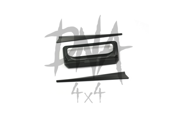 Ford Ranger 2012+ Tailgate Trim - Matt Black
