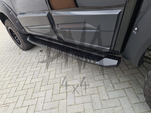 NN3 233 Isuzu D-Max 2012+ Steel Side Steps (Black)