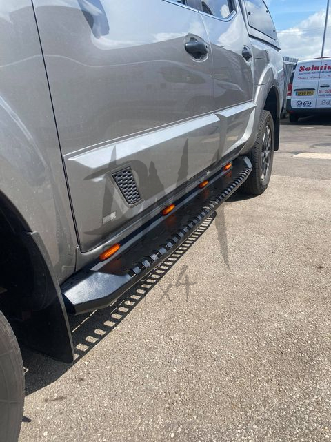 Nissan Navara 2015+ Steel Side Steps With LEDs (Matt Black)