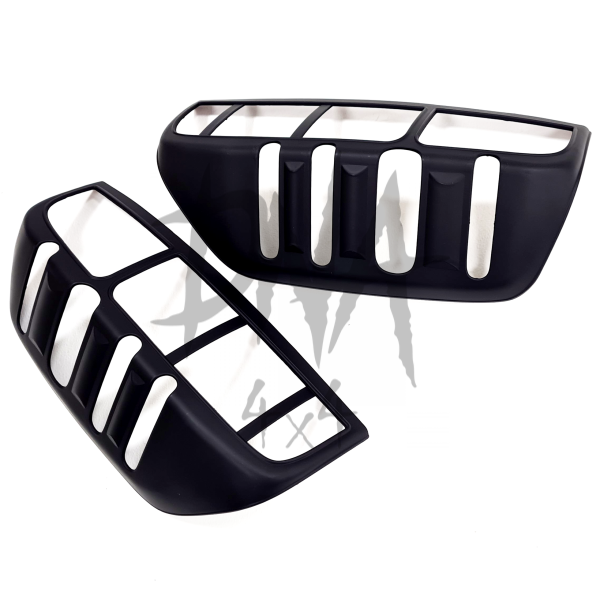 NN4-TLC 5.1 Nissan Navara D40 Tail Light Covers