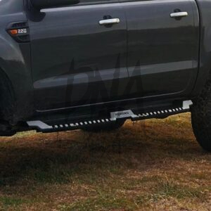 Isuzu D-Max 2012+ Steel Side Steps (Matt Black)