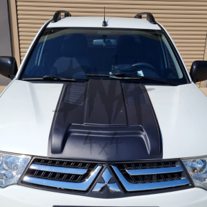ML4-BBL-OE1 1.1 Mitsubishi L200 Series 4 2007-2014 Overland Extreme Bonnet Scoop