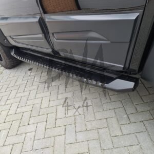 Nissan Navara D40 2006-2010 Steel Side Steps (Matt Black)