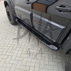 Mitsubishi L200 Series 5 & 6 2015-19 onward Steel Side Steps (Matt Black)