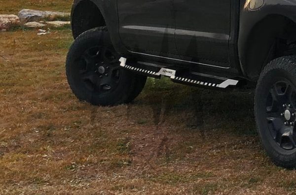 S32 2 Ford Ranger 2012+ Steel Side Steps (Matt Black)