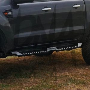 Isuzu D-Max 2012+ Steel Side Steps (Matt Black)
