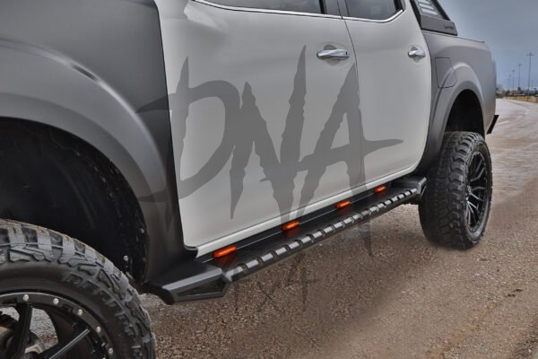m30 Isuzu D-Max 2012+ Heavy Duty Side Steps (Black)