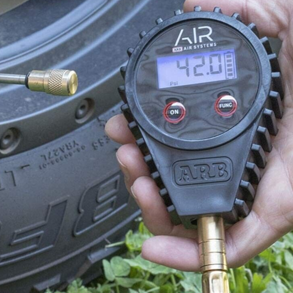ARB E-Z DEFLATOR DIGITAL GAUGE