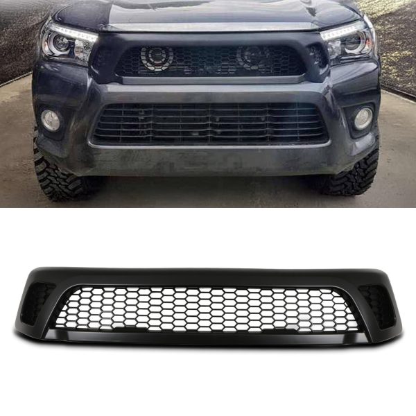 SNGR016-01fitted.jpg Toyota Hilux Revo 15-20 Badgeless Black Grille