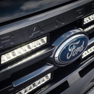 DSC_6225-WEB-BLCK-V2.jpg Stealth LED Ford Ranger T8 2018-2022 Quad 10 Luminous LED Integration Grille Kit - 15,120 Lumens