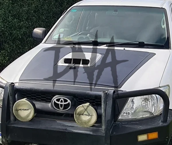 Toyota Hilux 7th Gen(2005-2010) Lensun 110W Bonnet Flexible Solar Panel