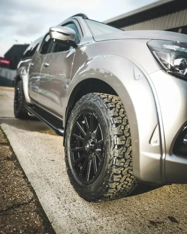 Pedders Rear Lowered SportsRyder Coil Spring - One Spring Mercedes-Benz X-Class X250d 2.3 TD 4 Door Pick-up 2017-Onward - 220129