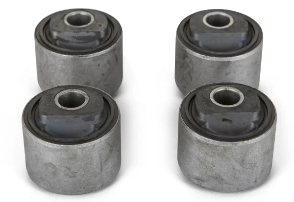 Pedders Front 2.5° Castor Correction Rubber Bush Kit (4 Bushes) Toyota Land Cruiser 100 Series, FZJ105 & HZJ105 1998-2007