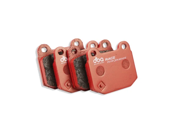 DBA Race Performance Rear Brake Pad Set 76.5 x 65.5 x 13.7mm for Maserati Ghibli (AM336) / Maserati Quattroporte (AM337) & More