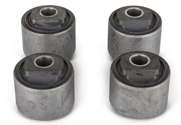 Pedders Front 2.5° Castor Correction Rubber Bush Kit (4 Bushes) Toyota Land Cruiser 100 Series, FZJ105 & HZJ105 1998-2007