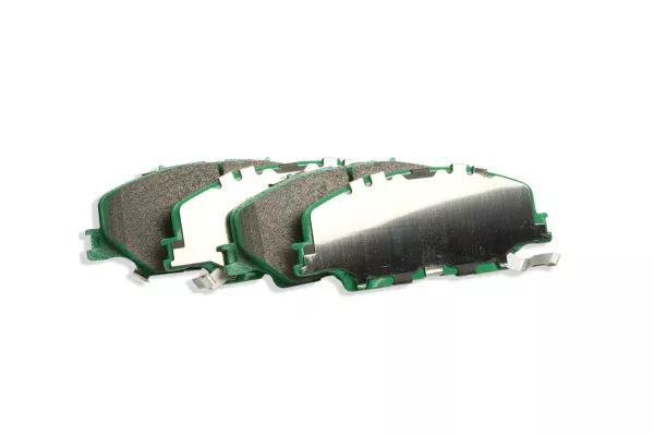 DBA Street Performance Front Brake Pad Set for Isuzu D-MAX